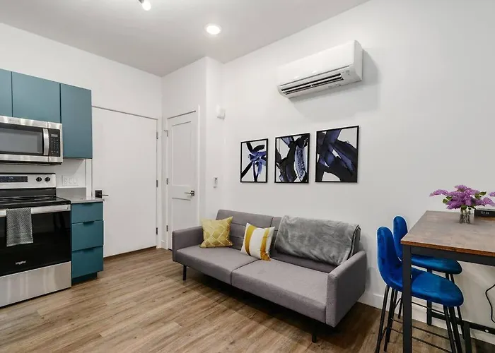 Oasis With Pool Table! Stylish Stay, Pets Allowed! Apartment Columbus